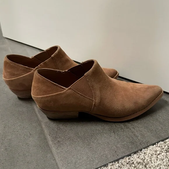 Steve Madden Leather Tan Booties - Picture 6 of 11
